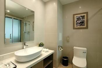 Lisa Hotel Chaoyang (Liaoning) Exterior photo